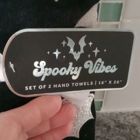 Halloween hand towel set Bats🦇🦇🦇🦇 - Picture 3 of 4